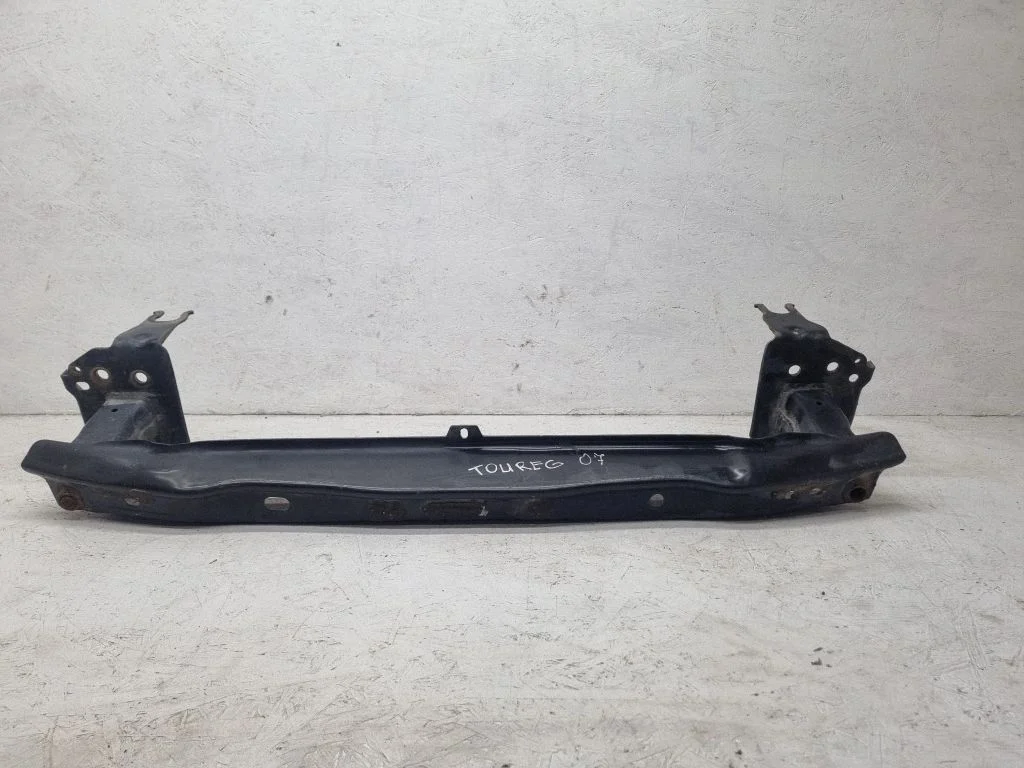 Priekšējā bampera šķērssija – Volkswagen Touareg I (2002-2010)