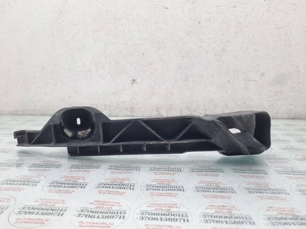 Priekšējā bampera turētājs 1K0807889A