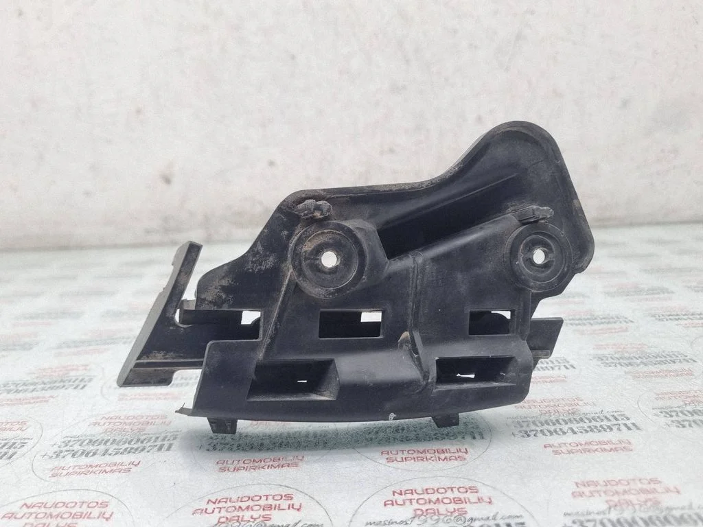 Priekšējā bampera turētājs 5M0807184