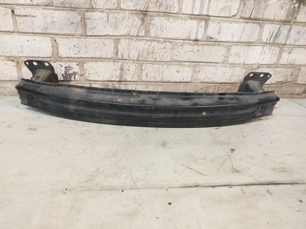 Front bumper cross member – Skoda Fabia Mk1 (6Y) (1999-2007)