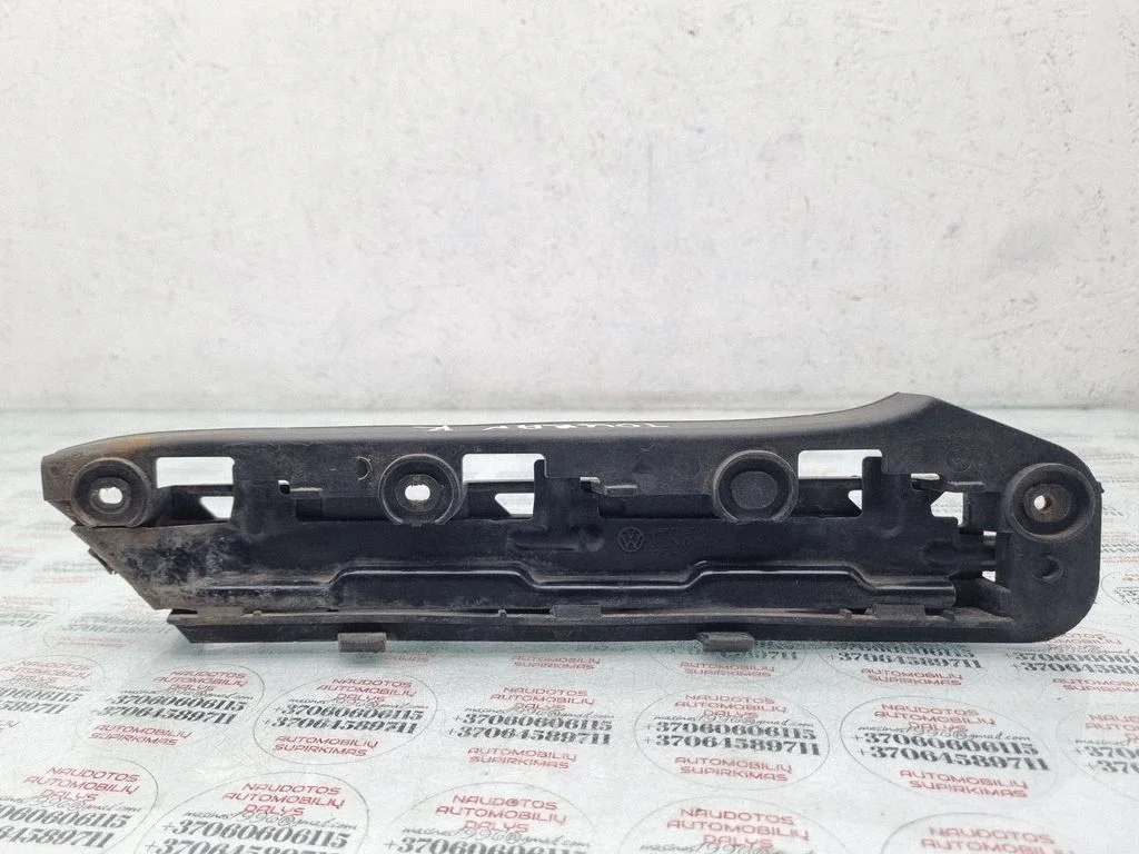 Front bumper mounting bracket – Volkswagen Touran I (2003-2010)