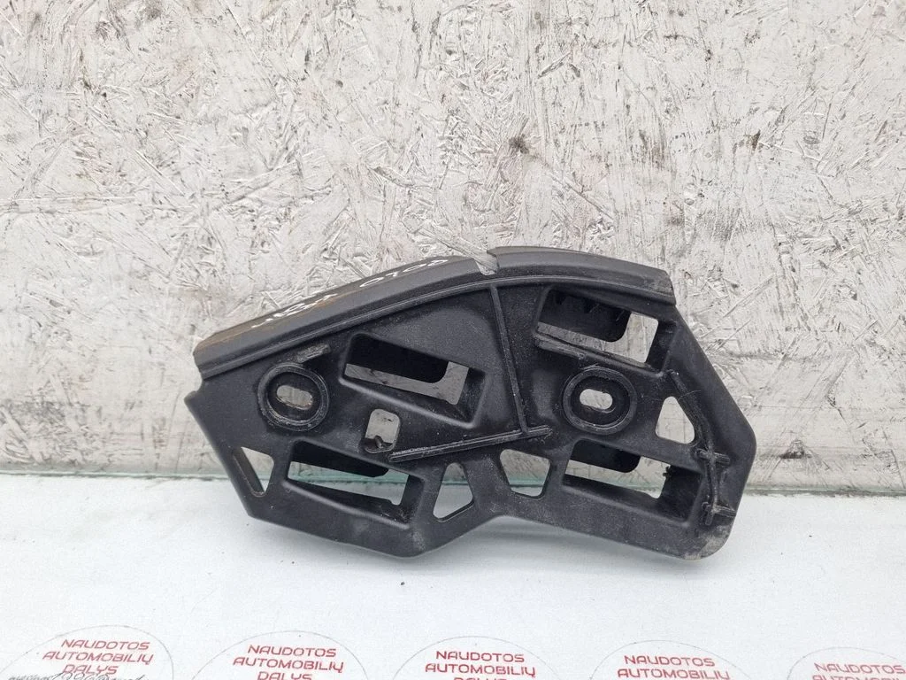 Front bumper mounting bracket – Volkswagen Polo IV 9N3 (2005-2009)