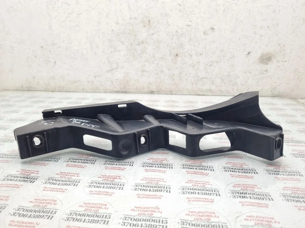Front bumper mounting bracket 3C0807890