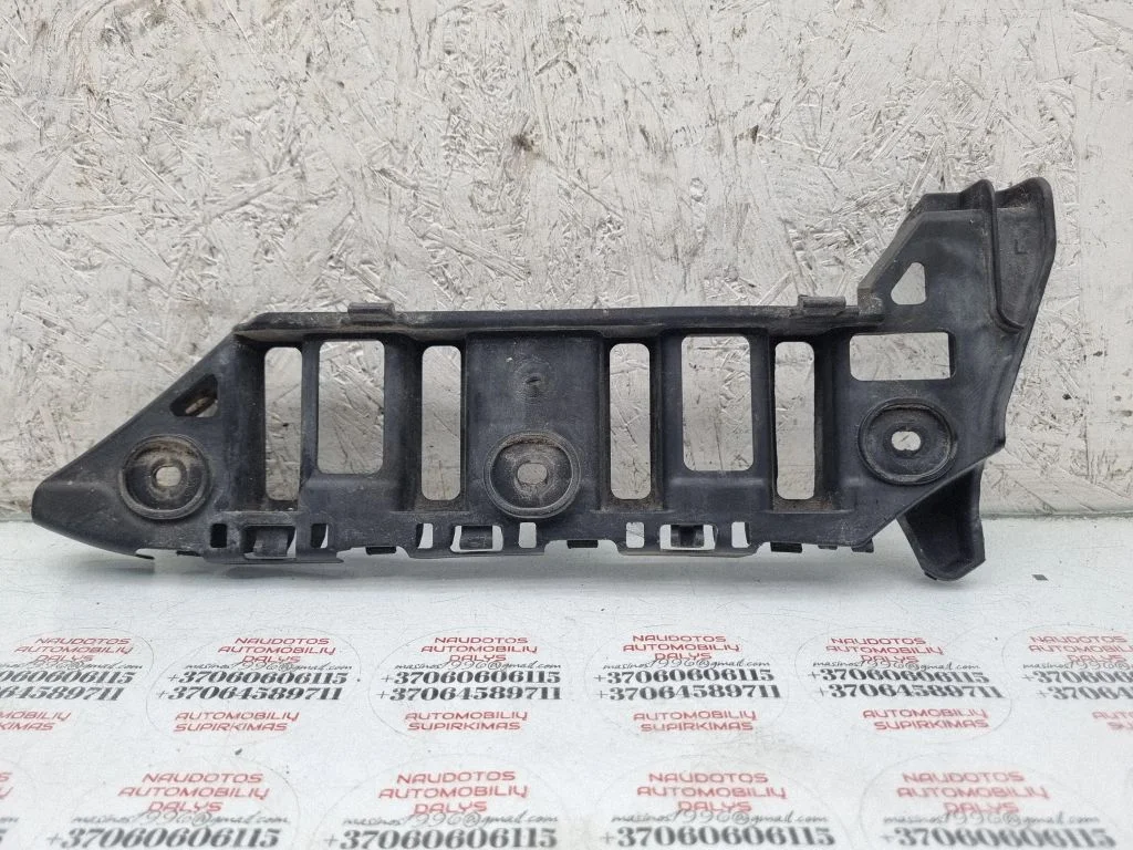 Front bumper mounting bracket 1T0807184A