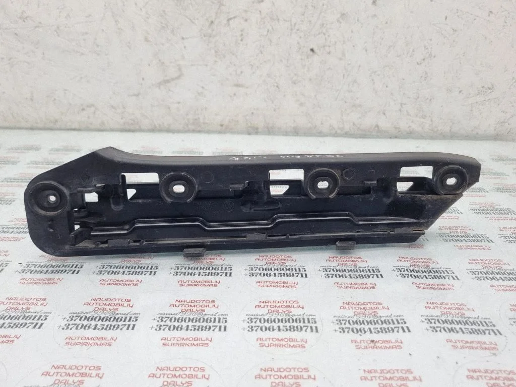 Front bumper mounting bracket 1T0807936