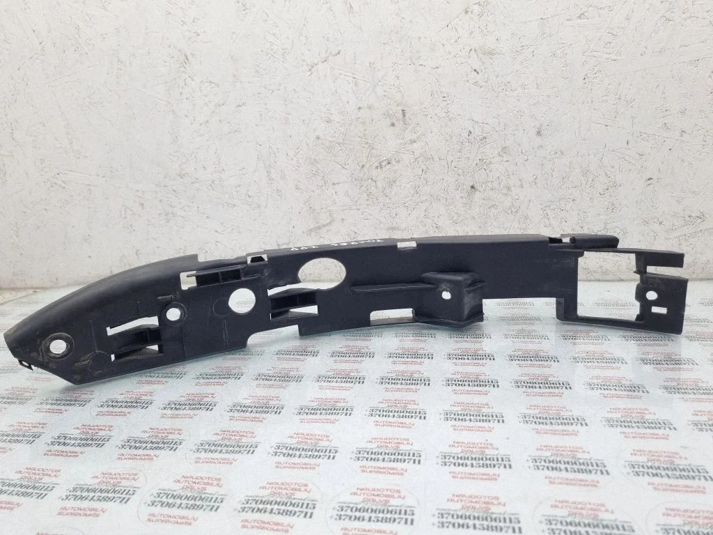 Front bumper mounting bracket 7L6807183C