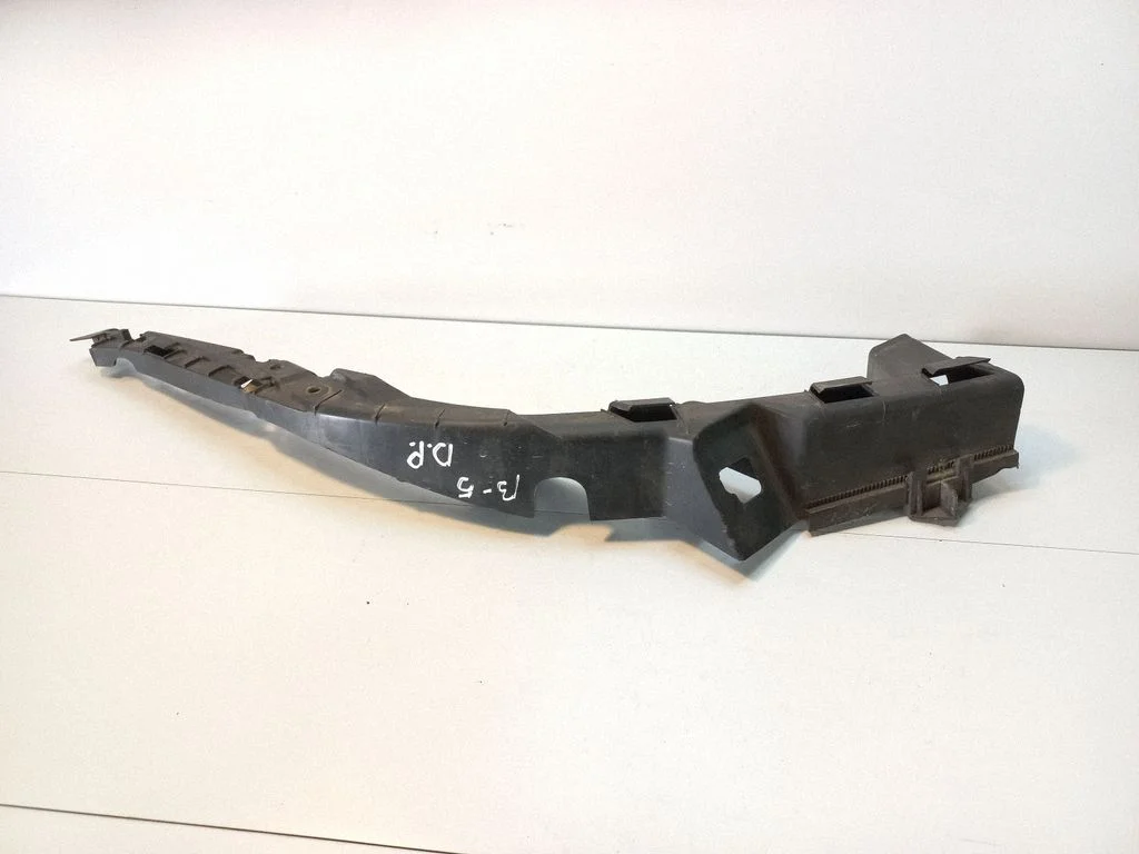 Front bumper mounting bracket 3B0807050B