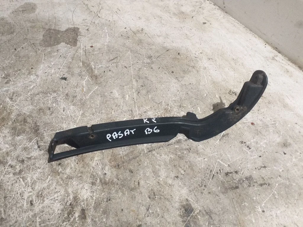 Front bumper mounting bracket 3C0807177