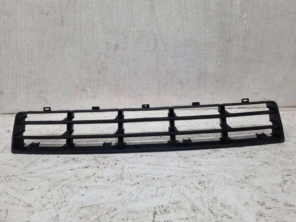Front bumper lower grill 1J0853677D