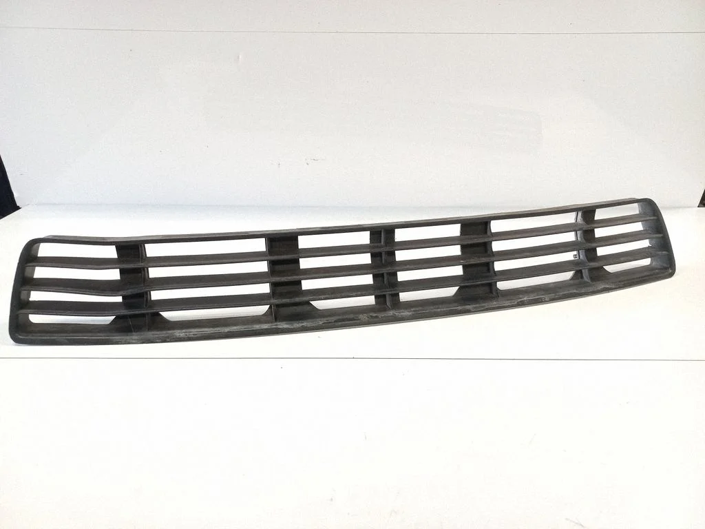 Front bumper lower grill 8D0807683