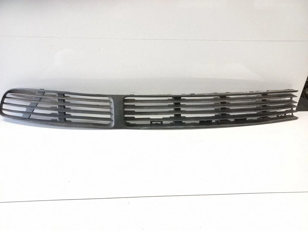 Front bumper lower grill 3B0853677B