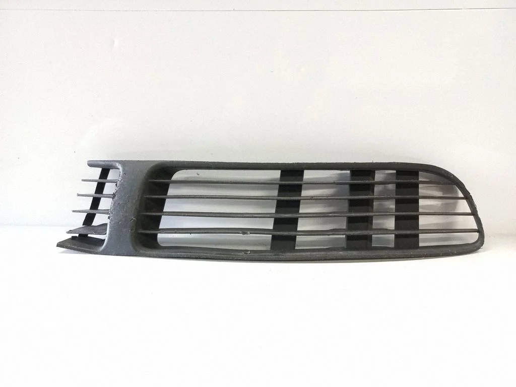 Front bumper lower grill 3B0853678B