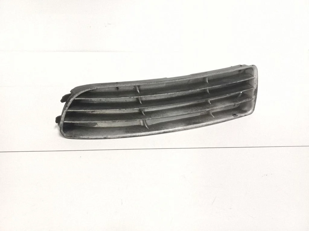 Front bumper lower grill – front left