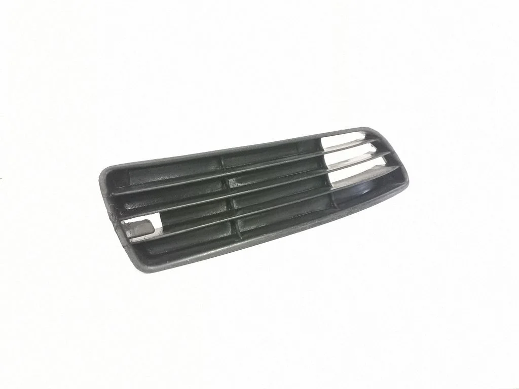 Front bumper lower grill 8D0807346G