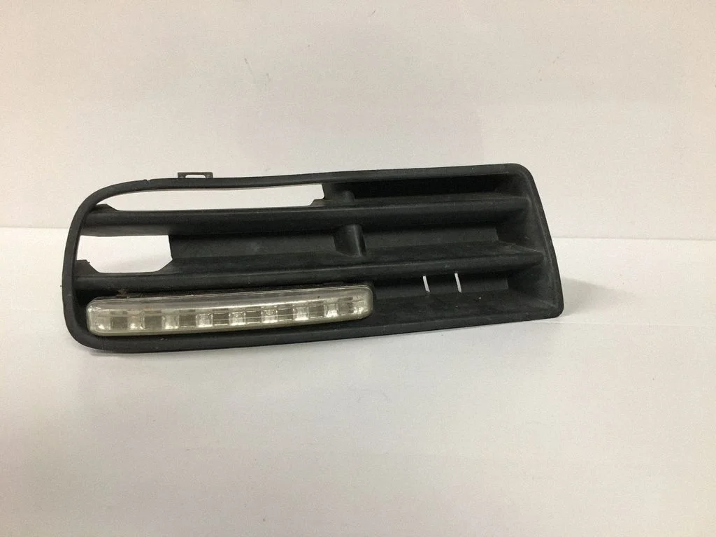 Front bumper lower grill 1J0853665B