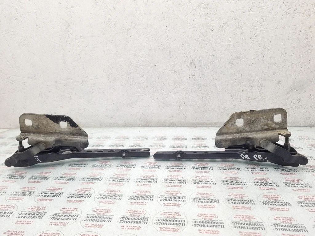 Engine bonnet/hood hinges – Audi A8 S8 D3 4E (2002-2009)