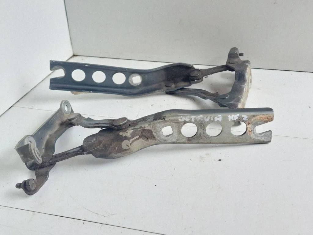 Mootorikapoti hinged 1Z0823302C