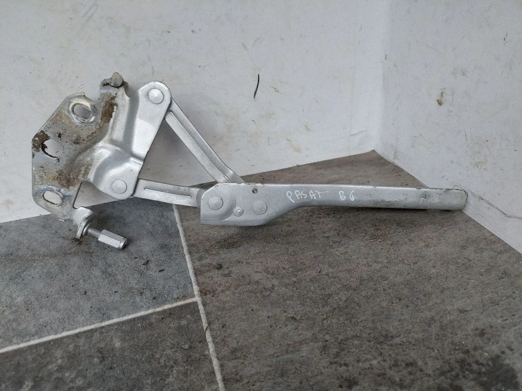 Motora pārsega eņģe (-es) 3C0823301D
