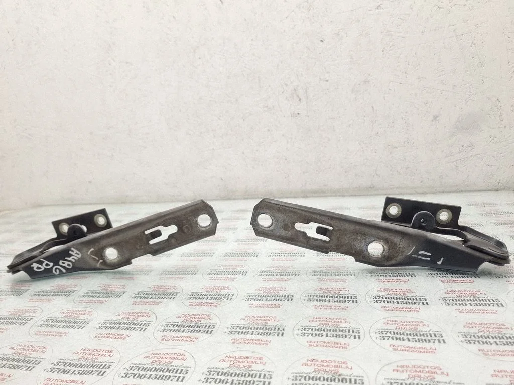 Engine bonnet/hood hinges 8E0823302E