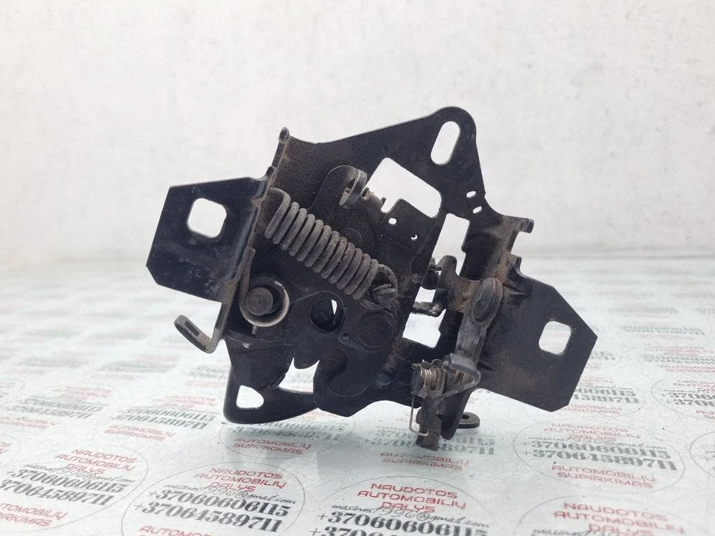 Motora pārsega slēdzene 3B0823509K