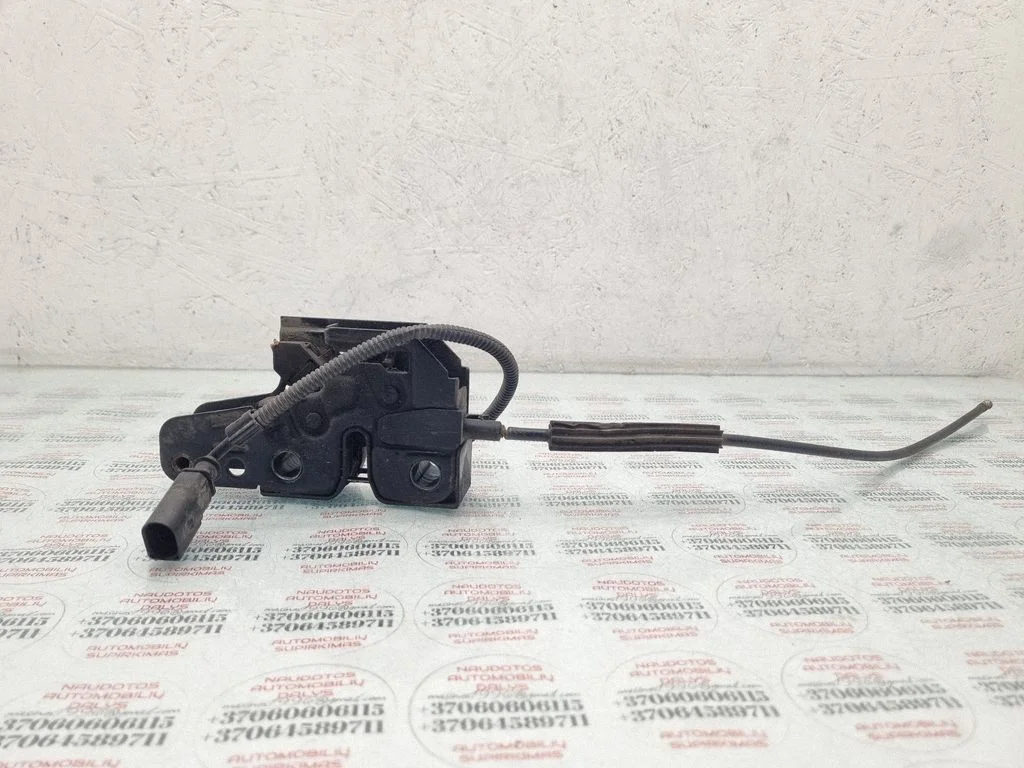 Engine bonnet/hood lock/catch 1T1823531