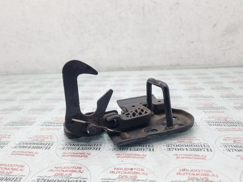 Mootorikapoti lukk 1T0823480A