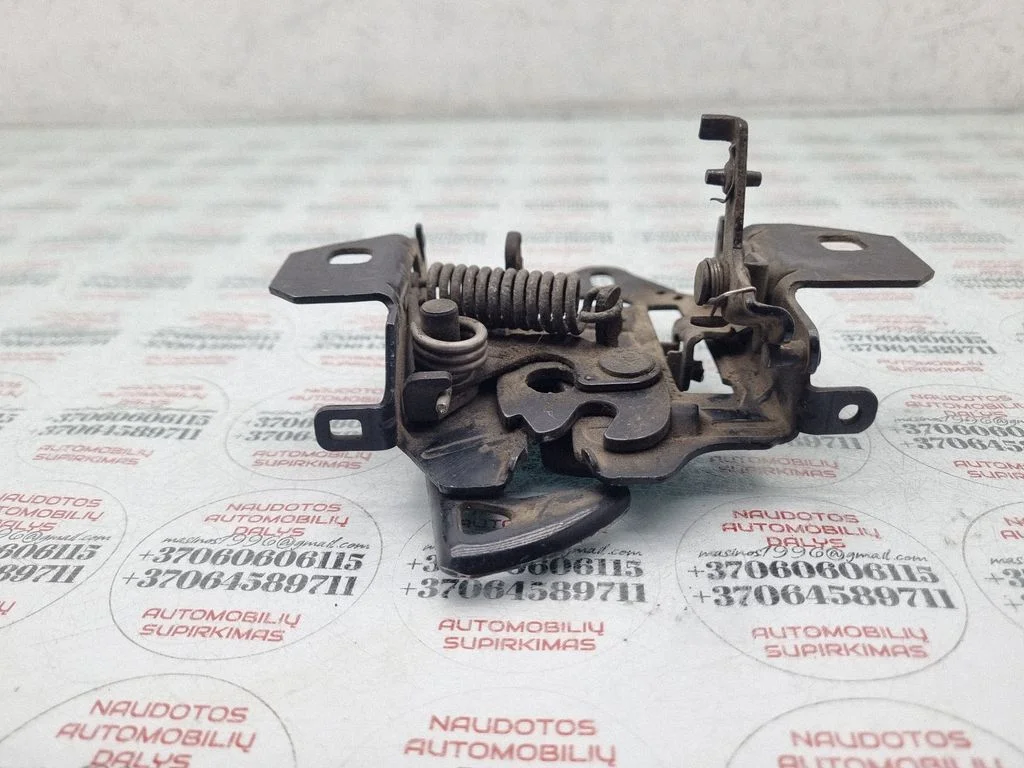 Engine bonnet/hood lock/catch – Volkswagen Golf IV (1998-2005)