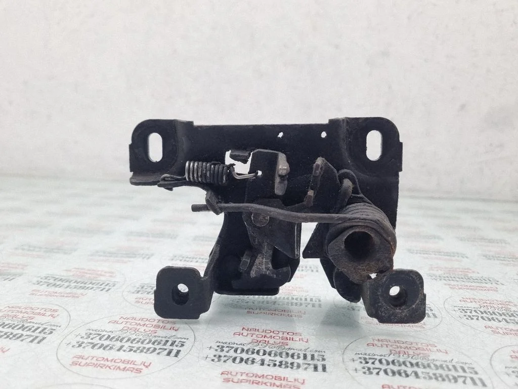 Engine bonnet/hood lock/catch 8D0823509C