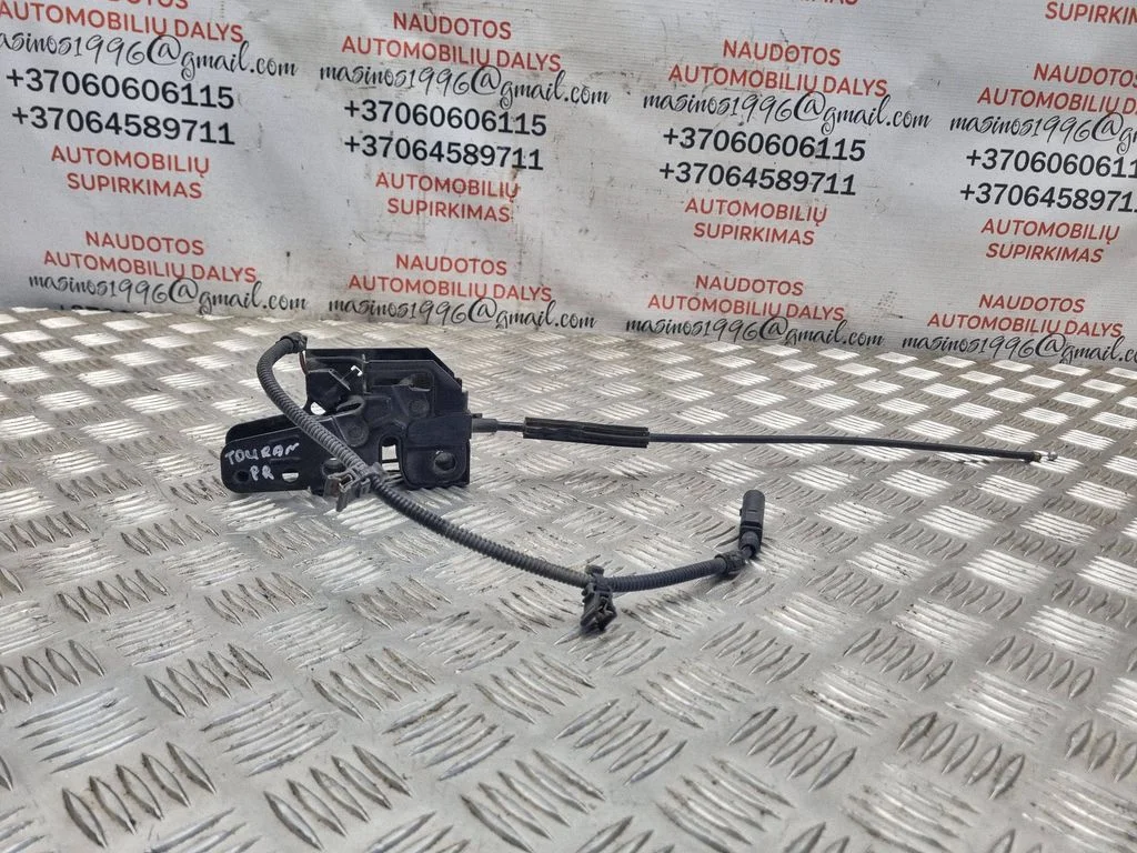 Engine bonnet/hood lock/catch – Volkswagen Touran I (2003-2010)