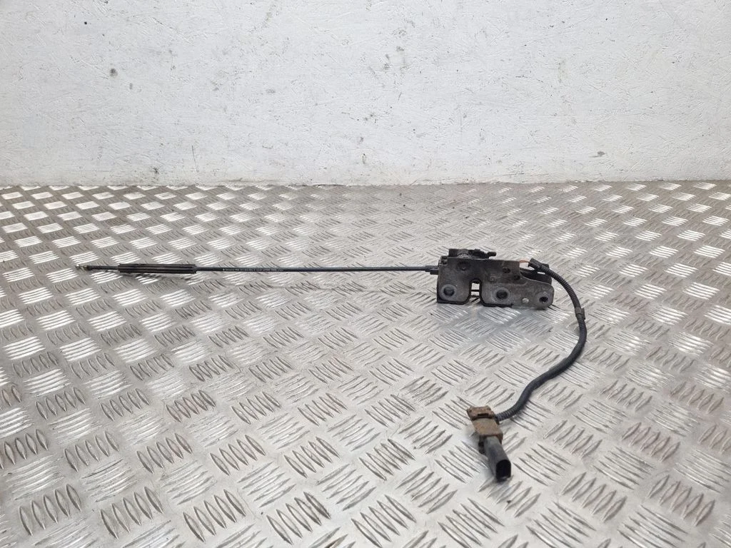 Engine bonnet/hood lock/catch – Volkswagen Golf Plus (2005-2013)