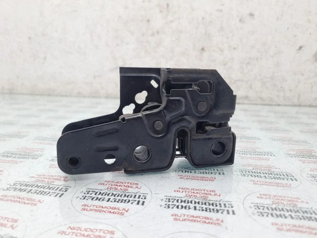 Engine bonnet/hood lock/catch – Volkswagen Touareg I (2002-2010)