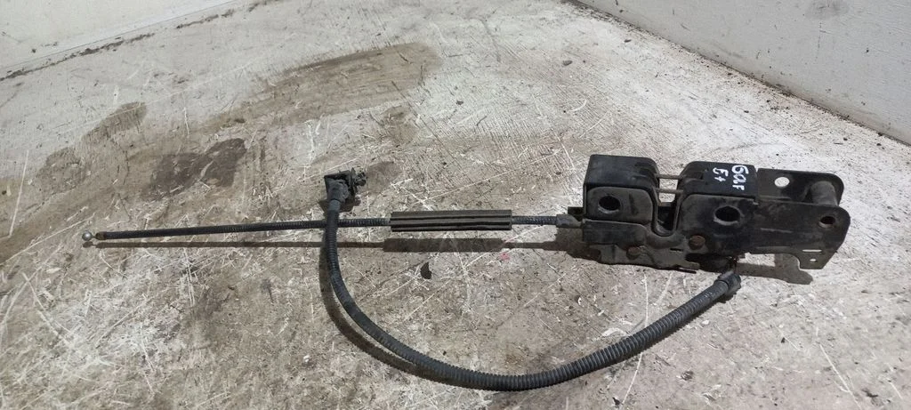 Engine bonnet/hood lock/catch – Volkswagen Golf Plus (2005-2013)