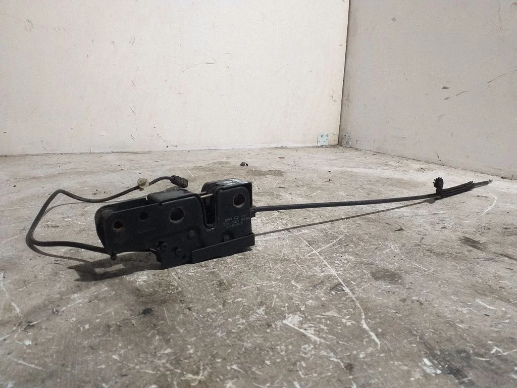 Engine bonnet/hood lock/catch 3C1823503D