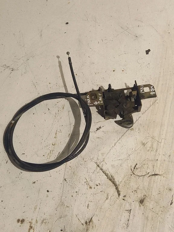 Engine bonnet/hood lock/catch – Ford Galaxy (1995-2000)