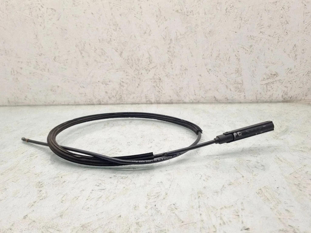 Engine bonnet/hood lock release cable – Volkswagen Golf Plus (2005-2013)