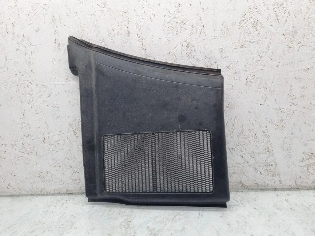 Wiper trim 8E1819447A