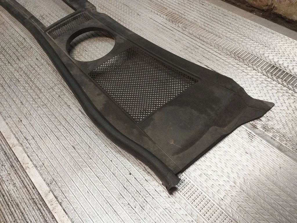 Wiper trim