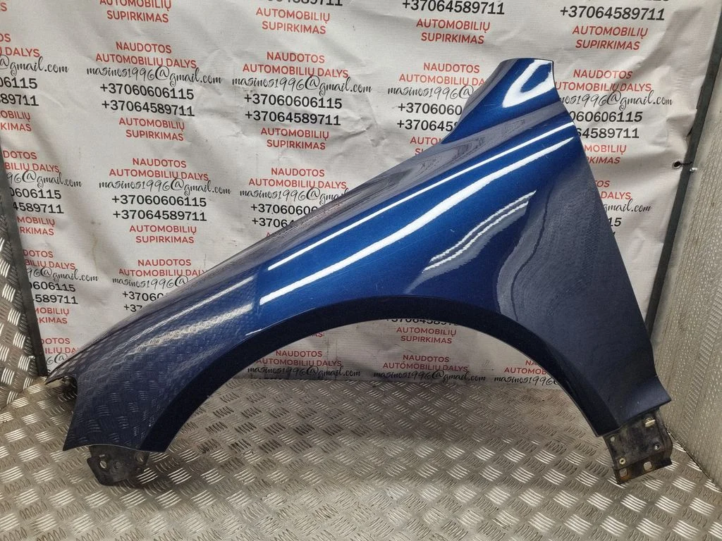Fender – left