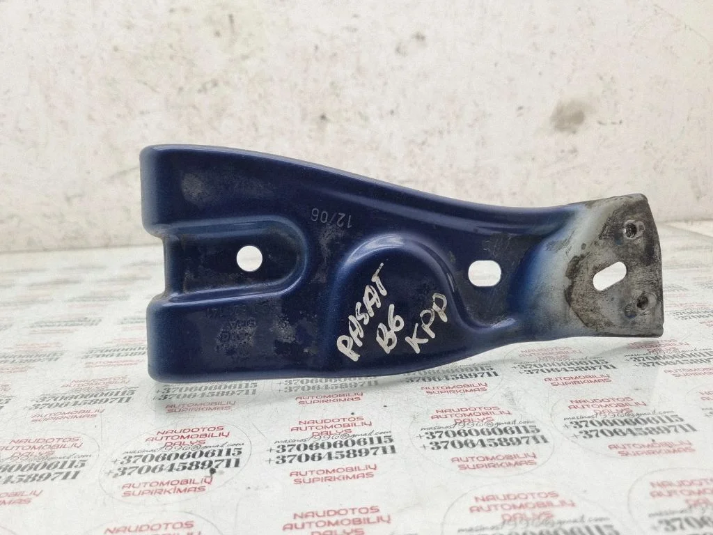 Fender mounting bracket – Volkswagen Passat CC (2008-2016)