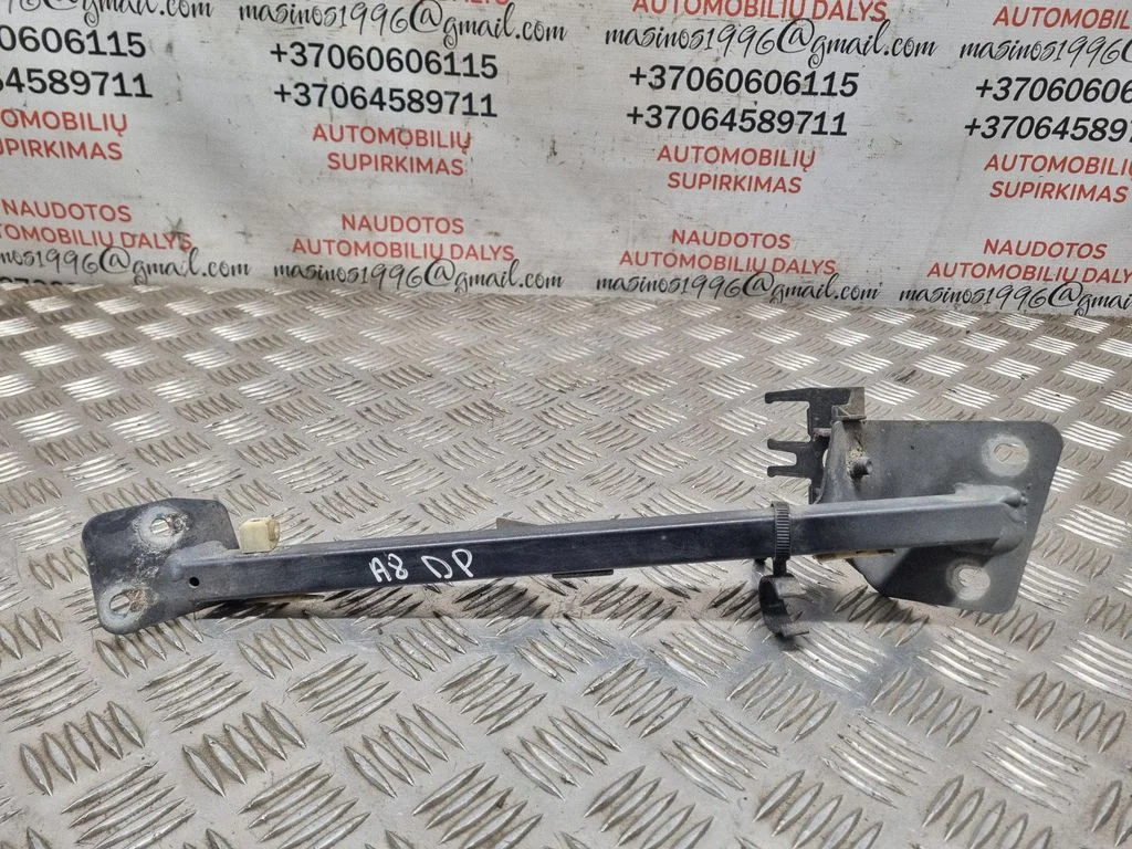 Fender mounting bracket – Audi A8 S8 D3 4E (2002-2009)