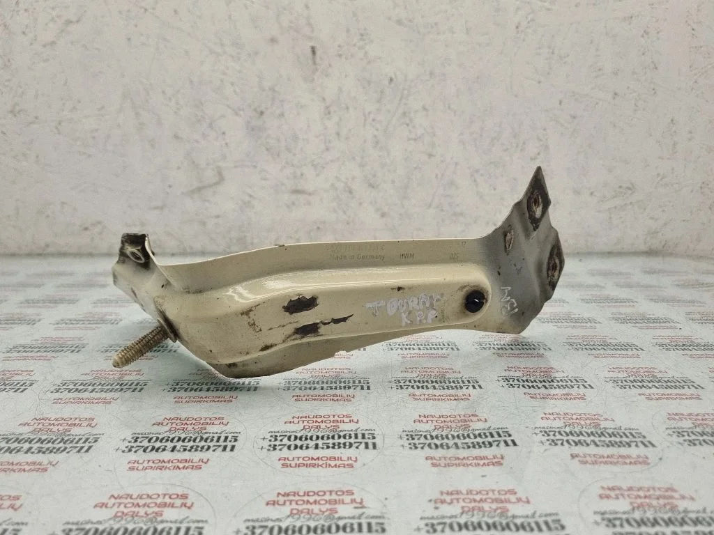 Fender mounting bracket – Volkswagen Touran II (2010-2016)