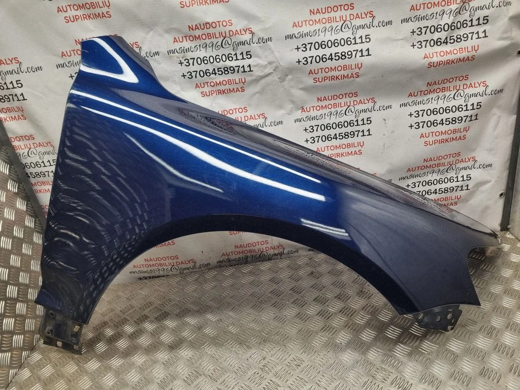 Fender – right