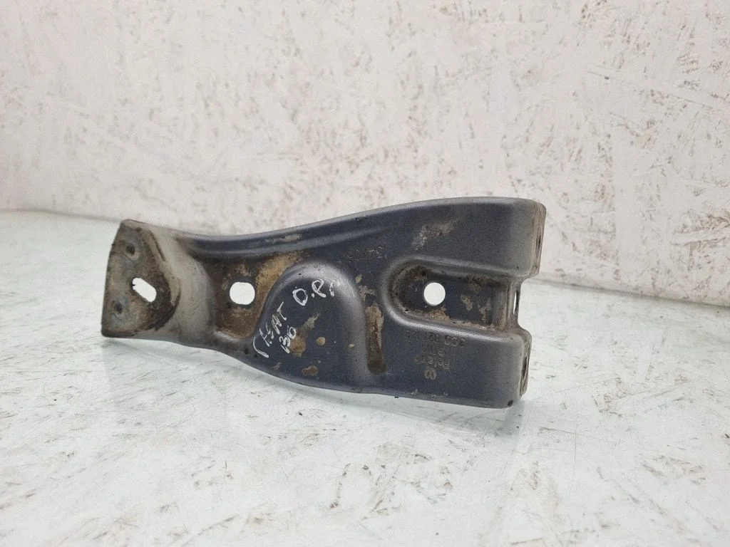Fender mounting bracket – Volkswagen Passat B6 (2005-2010)