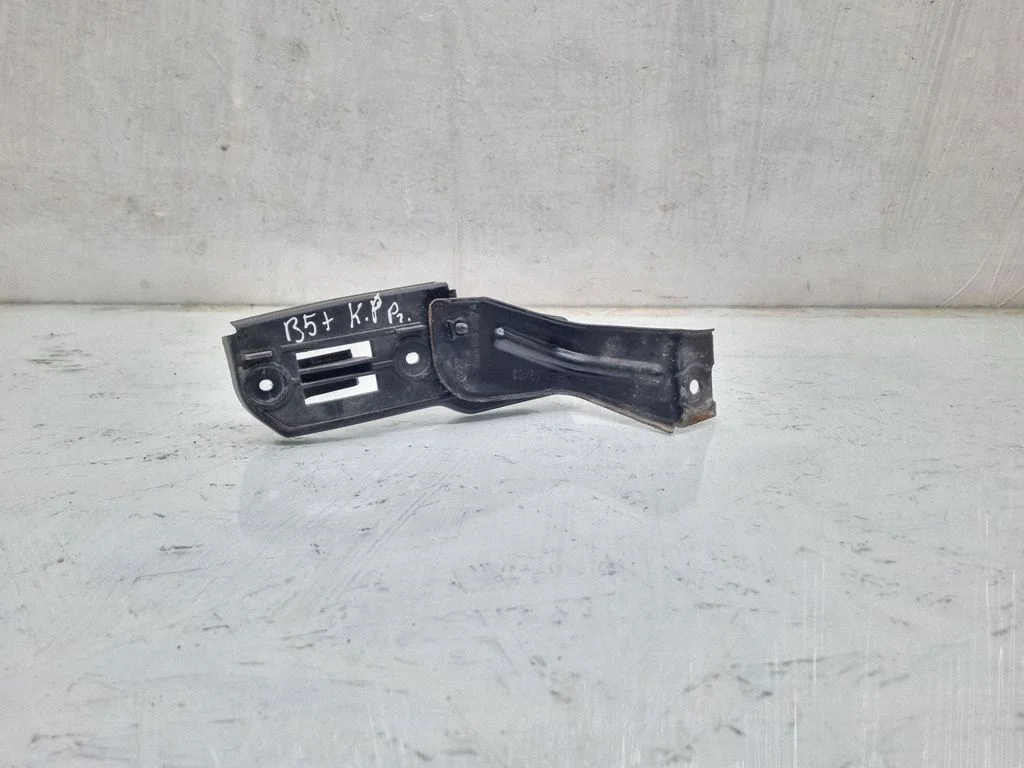 Fender mounting bracket 3B0821237A