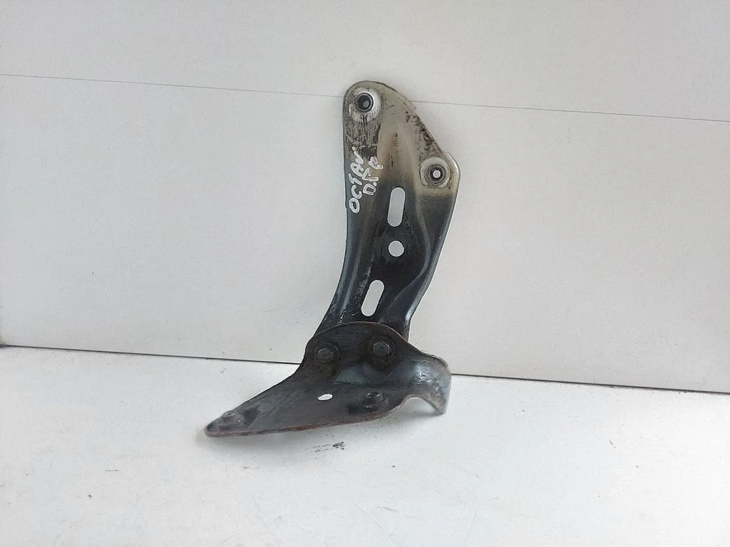 Poritiiva kinnitusklamber 1Z0821147