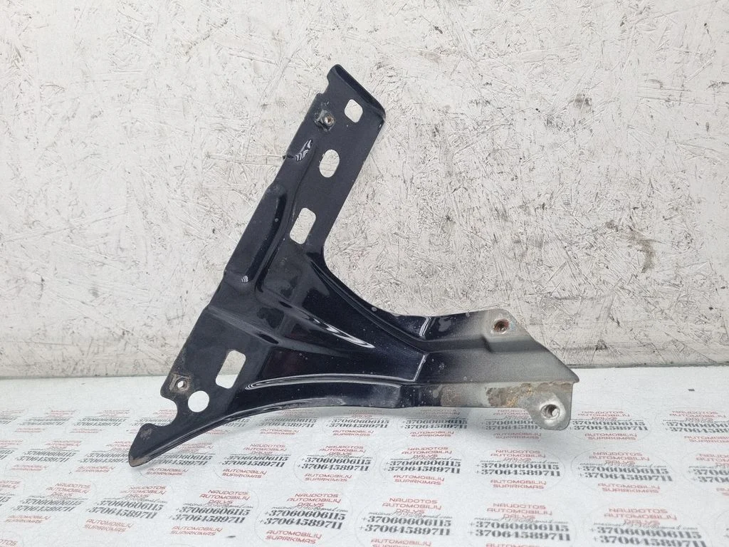 Fender mounting bracket – Volkswagen Touran I (2003-2010)