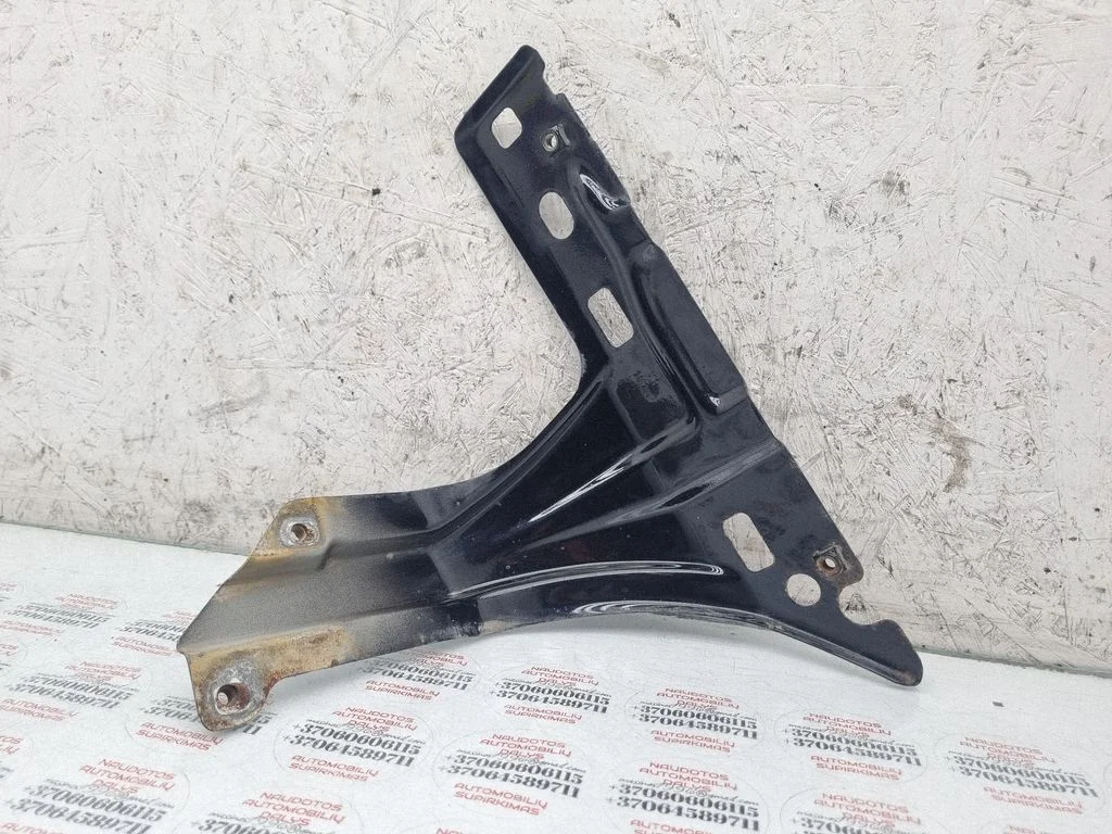 Fender mounting bracket – Volkswagen Touran I (2003-2010)