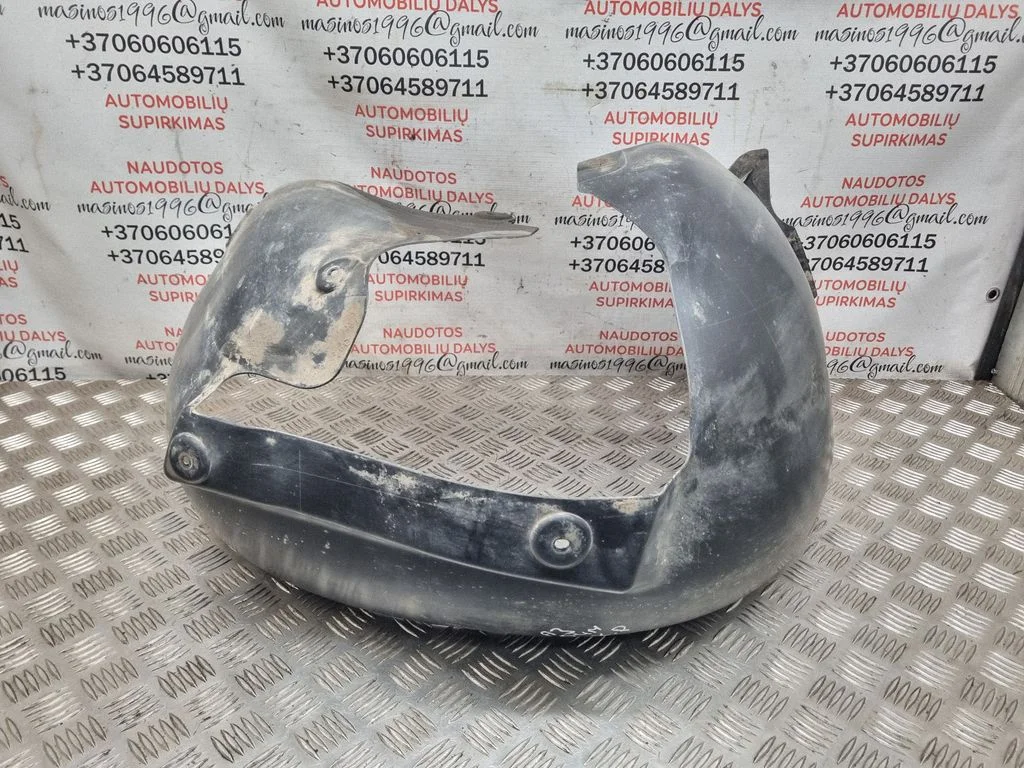 Nadkole przednie 8P0821171C