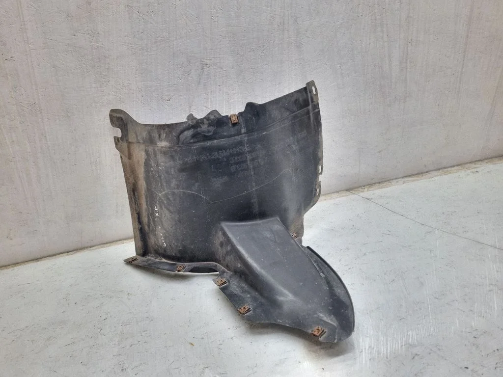 Front wheel arch liner splash guards 1K0805973B