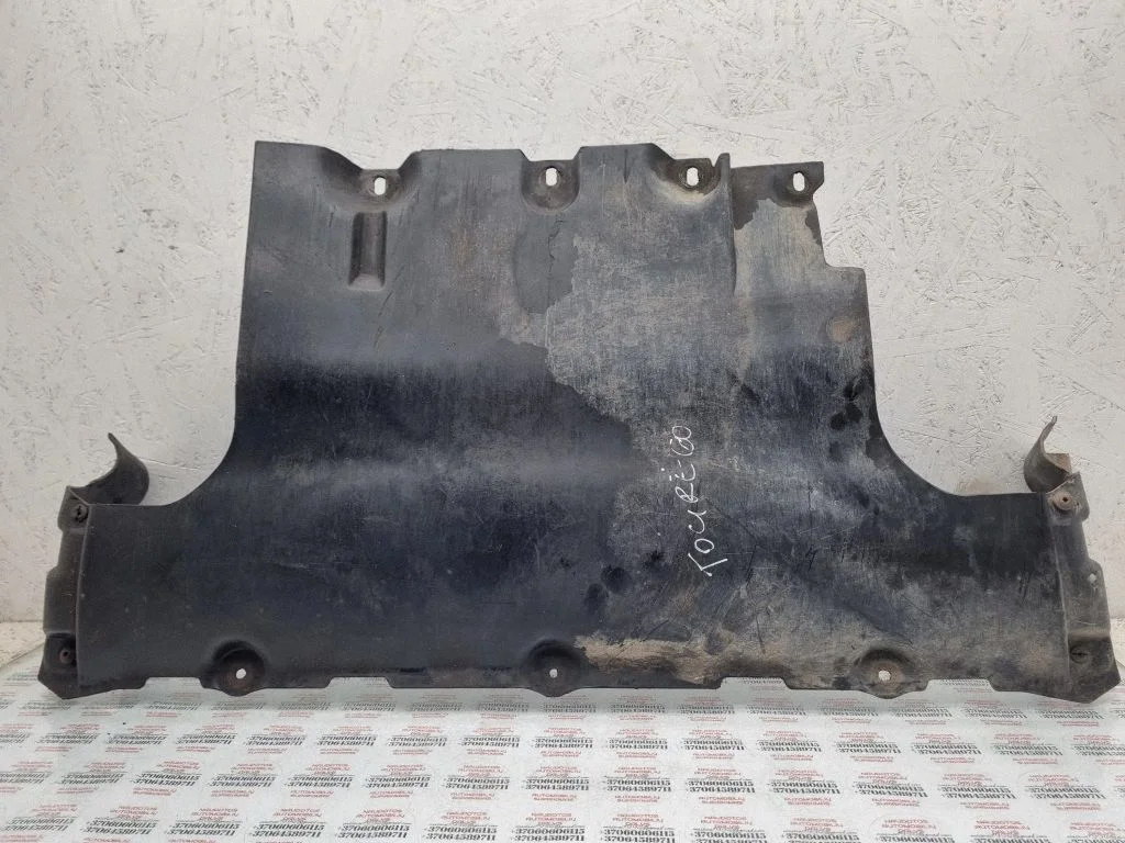 Engine splash shield/under tray 7L0825285B